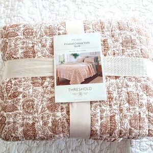 NWT Threshold lofty cotton quilt Full/Queen